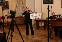Надежда Артамонова (скрипка) и Алексей Курбатов (фортепиано)