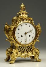 Часы каминные. Франция. Третья четверть XIX века. Бронза; литье, чеканка, золочение Часы каминные. Франция. Третья четверть XIX века. Бронза; литье, чеканка, золочение