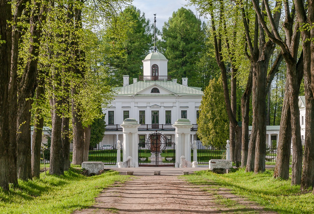 Усадьба Середниково