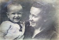 Н.А. Розанова с сыном. 1943 г.