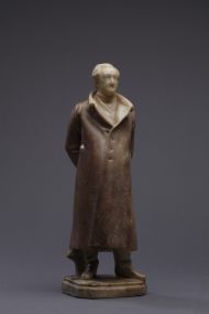 Христиан Даниэль Раух (Christian Daniel Rauch). 1777-1857. Портрет Иоганна Вольфганга Гете. 1820-е Фигура в рост. Розовый алебастр.